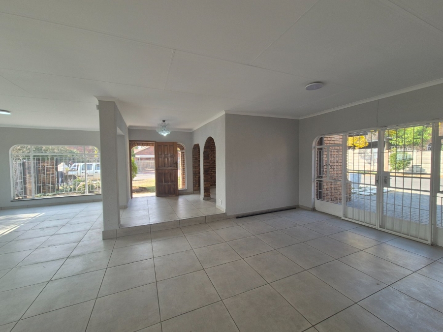 3 Bedroom Property for Sale in Vaalpark Free State